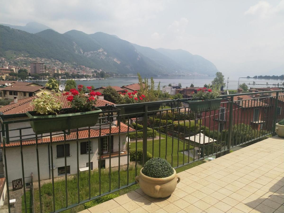 Lake View Terrace Paratico Exterior photo