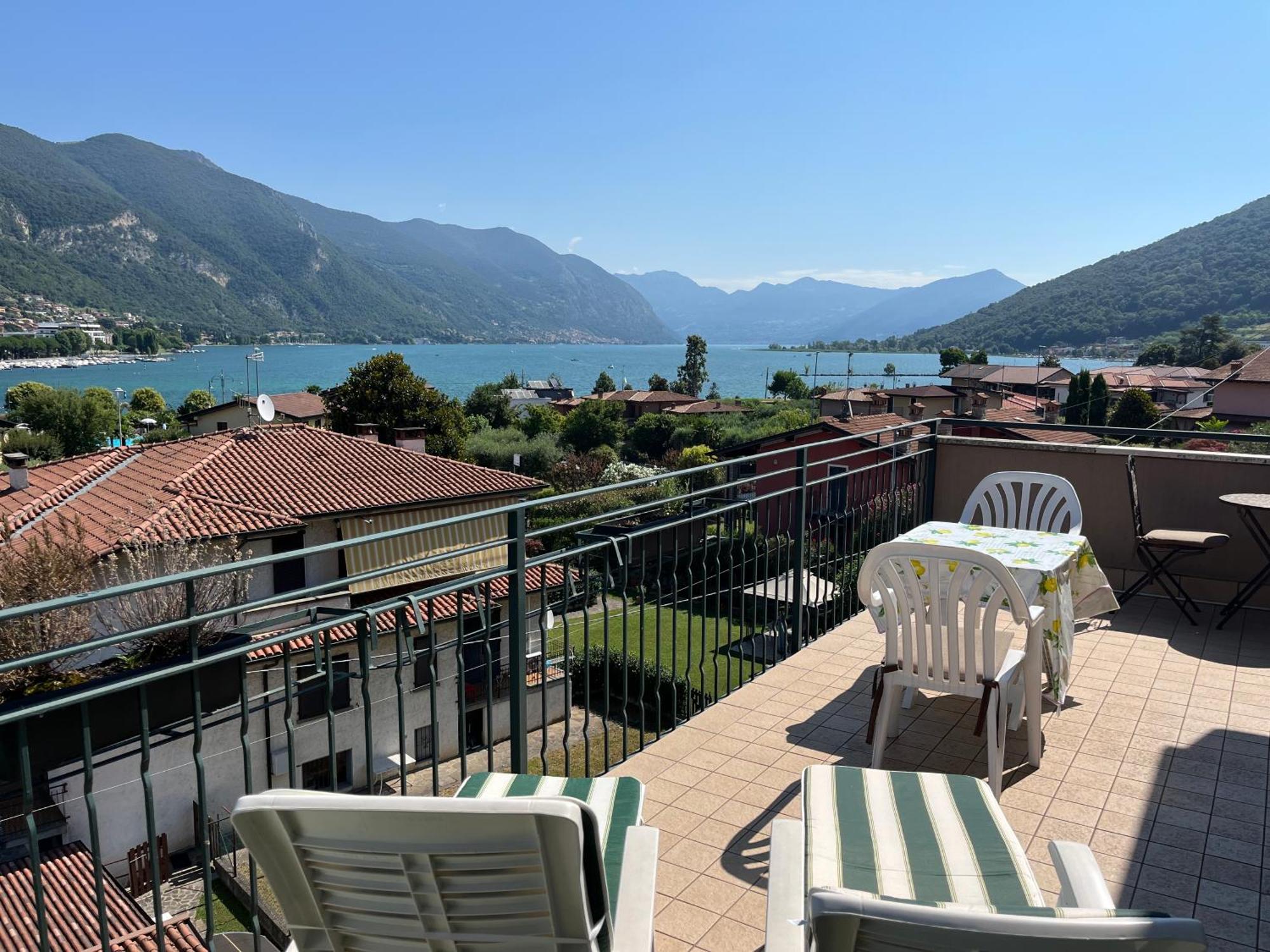 Lake View Terrace Paratico Exterior photo